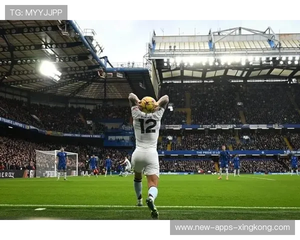 费耶诺德准备签下英超未来组织者:荷兰豪门迎来英超天才的转会盛事